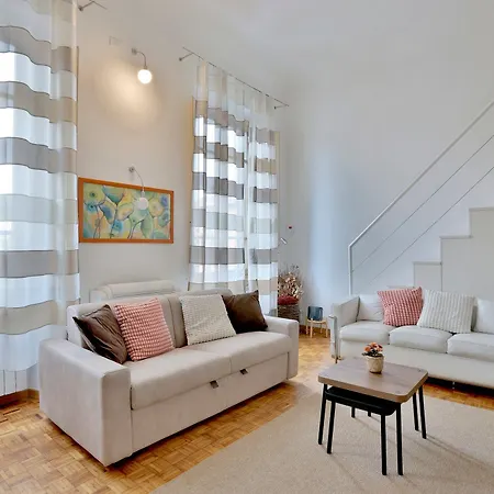 Apartament Guesthost - Comfy Flat In Piazza San Marco! Florencja