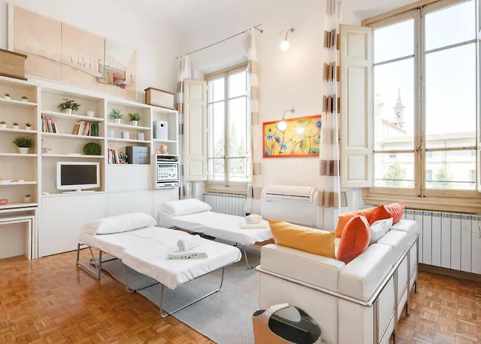 Guesthost - Piazza San Marco Flat * Флоренция