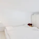 דירה Guesthost - Piazza San Marco Flat פירנצה