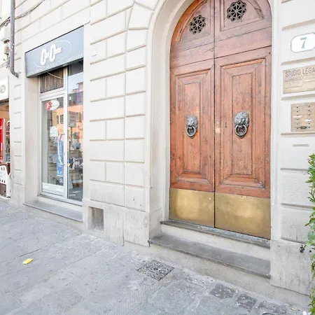 Guesthost - Piazza San Marco Flat 아파트 *