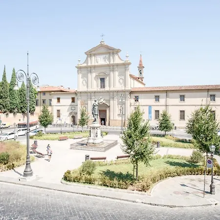 Guesthost - Piazza San Marco Flat 아파트 피렌체